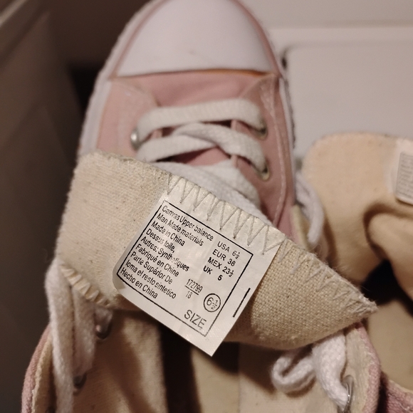 (Donated)  sale Airwalks - Picture 4 of 6